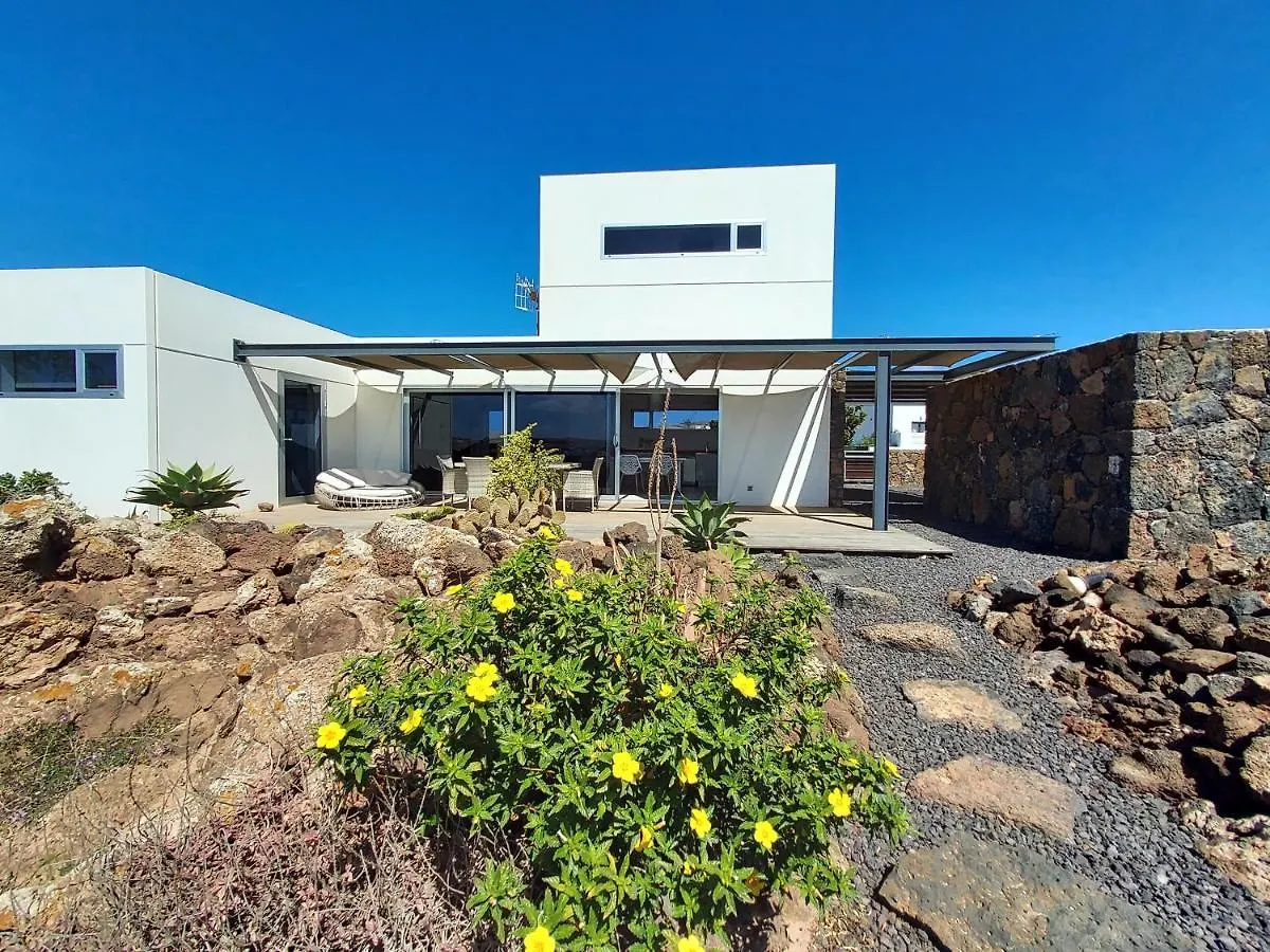 Private Villa With Pool In Lajares España