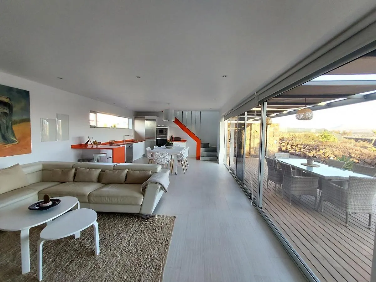 Private Villa With Pool In Lajares